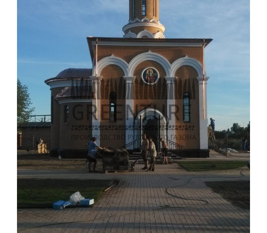 Озеленение храма св. Владимира - фото - 8