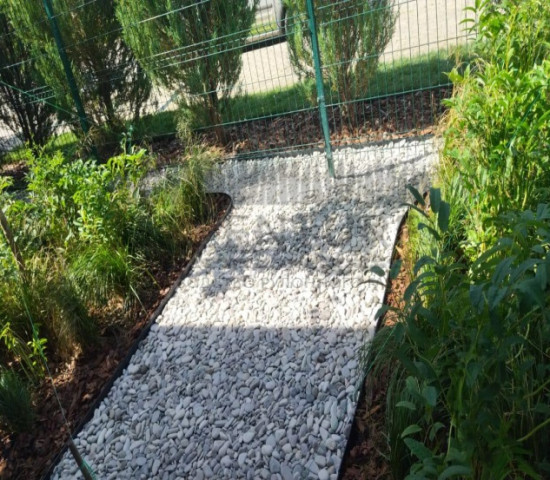 Устройство пошаговой дорожки, КП Изумрудный - фото - 13